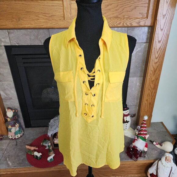 BCX Chiffon Top Lace Up Top NWT - Picture 2 of 5